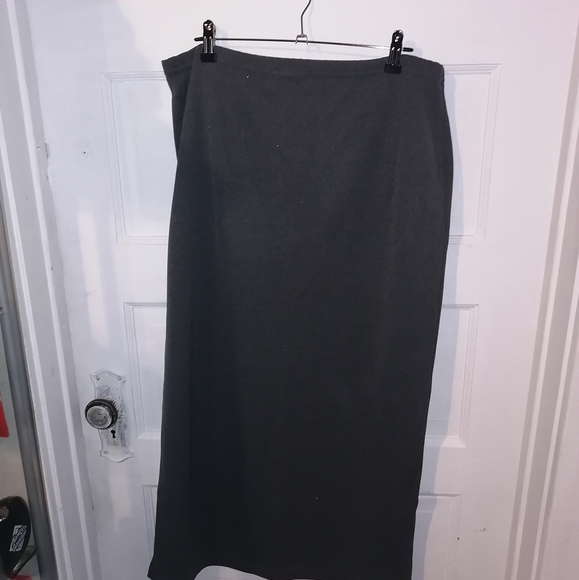 Skirt - Picture 1 of 1